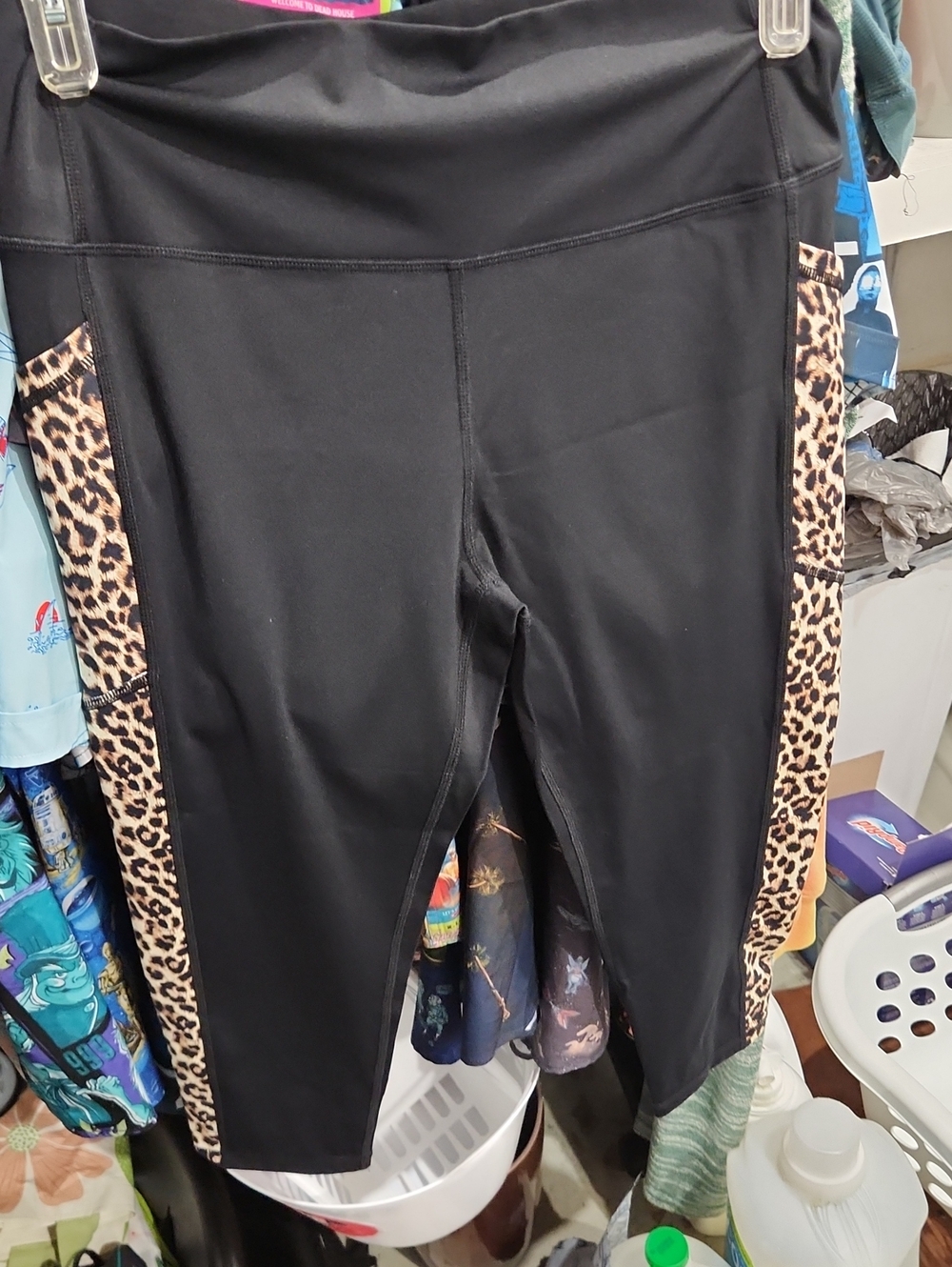 Black Capri Leggings with Leopard Side Panels ZYIA SIZE 16-18